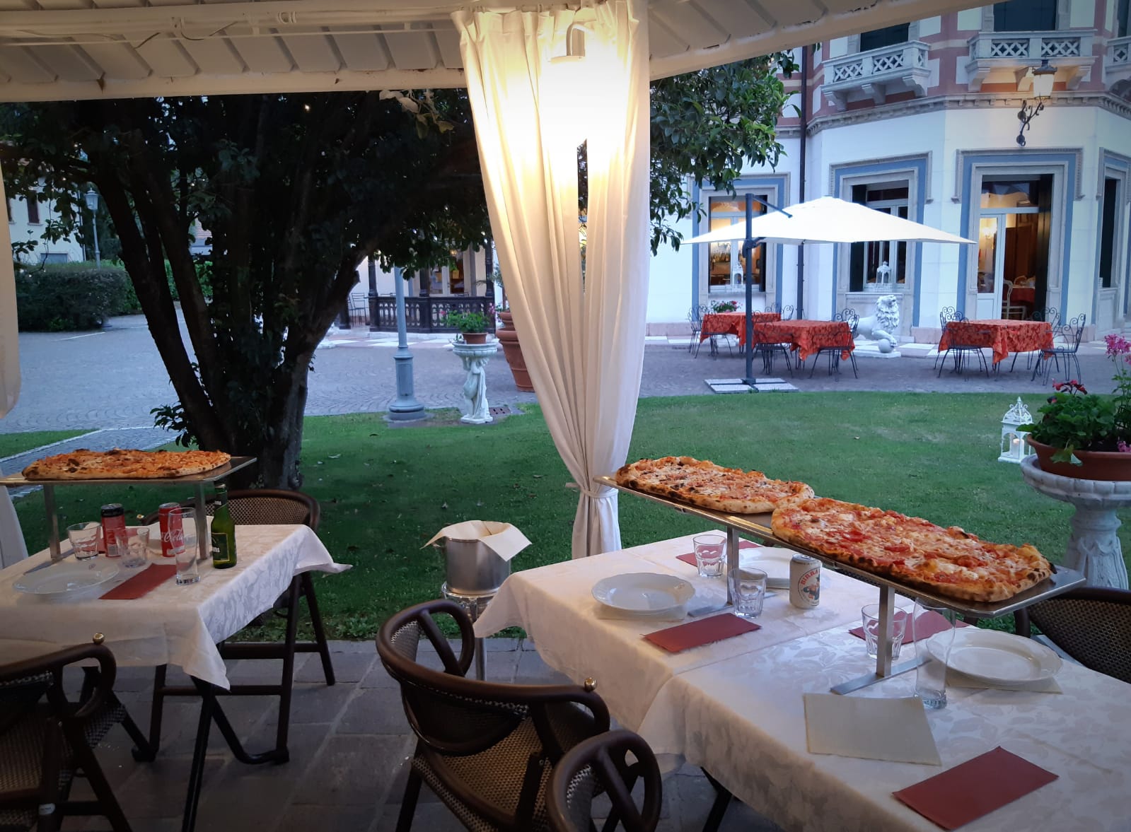 Meeting, Eventi aziendali & Team Building 14 pizzalonga in giardino