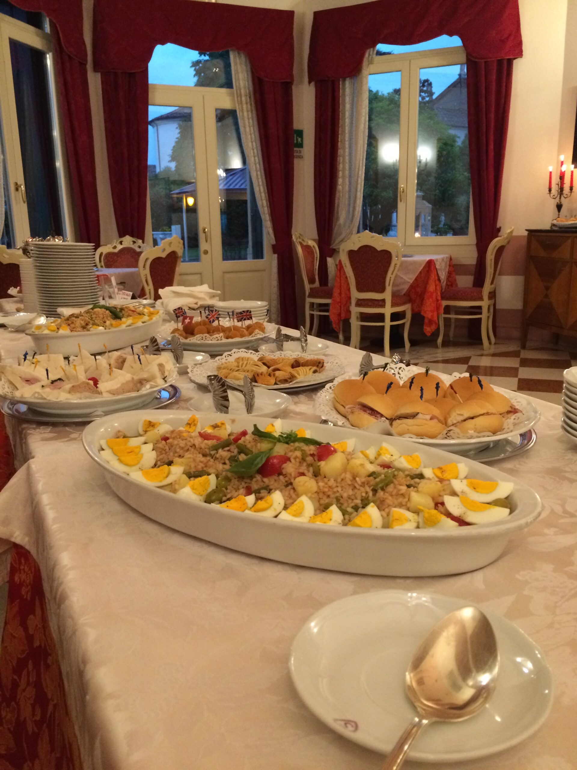 Meeting, Eventi aziendali & Team Building 9 buffet interno